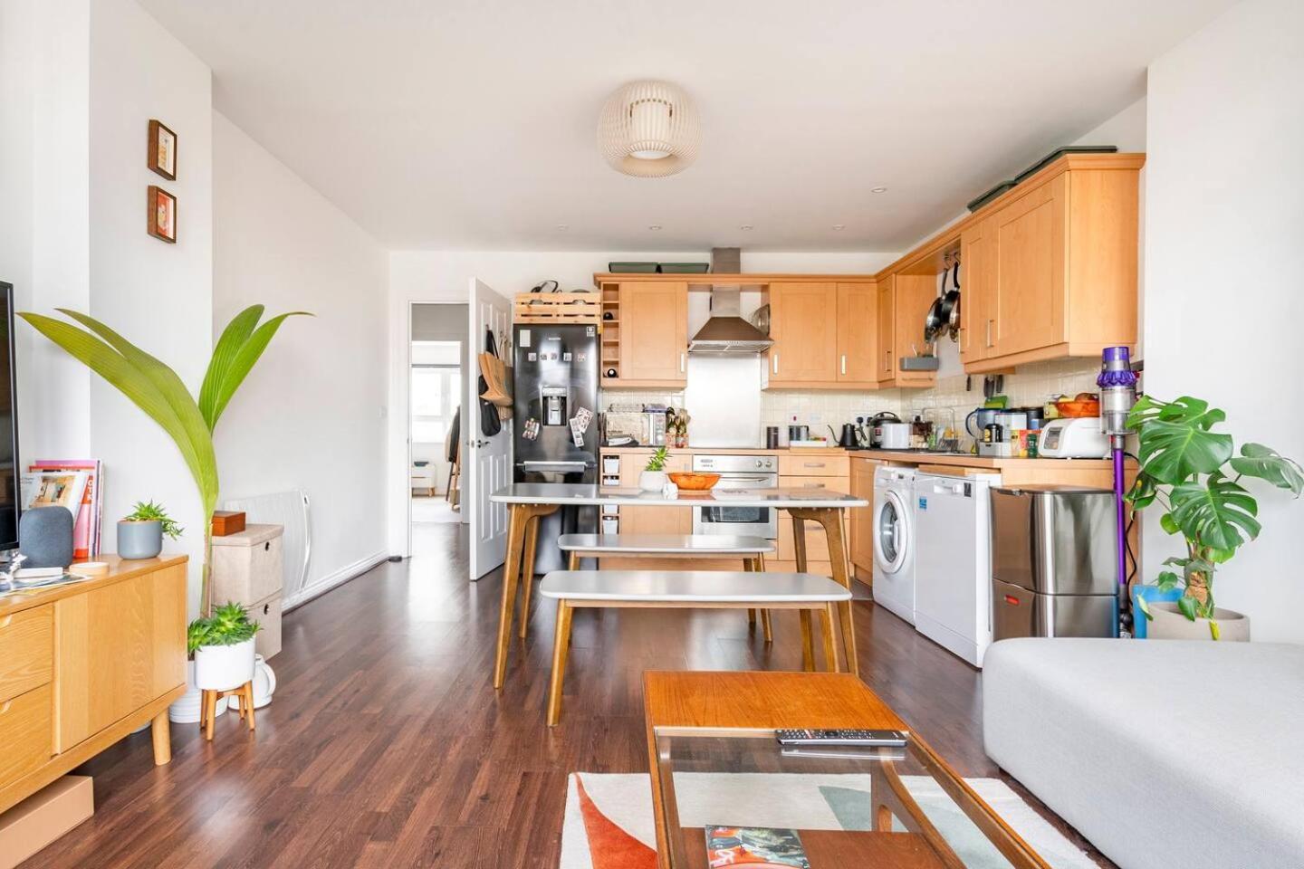 Vibrant & Modern 1Bd Flat - Hackney Apartment ลอนดอน ภายนอก รูปภาพ