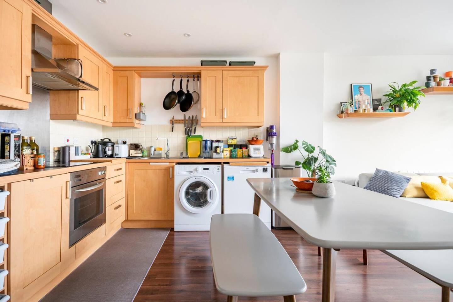 Vibrant & Modern 1Bd Flat - Hackney Apartment ลอนดอน ภายนอก รูปภาพ