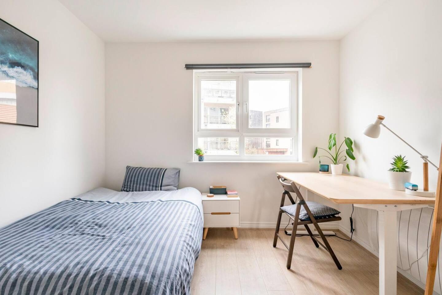 Vibrant & Modern 1Bd Flat - Hackney Apartment ลอนดอน ภายนอก รูปภาพ